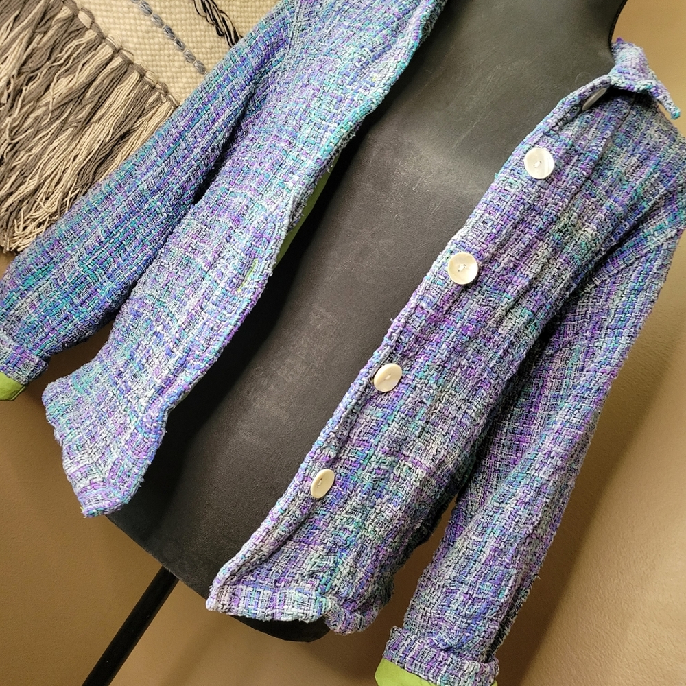 Tantrums. Medium. 100% lime silk lining. 100% polyester. Gently used condition.